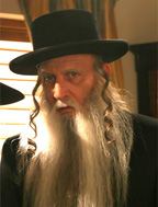 פוסטר החצר