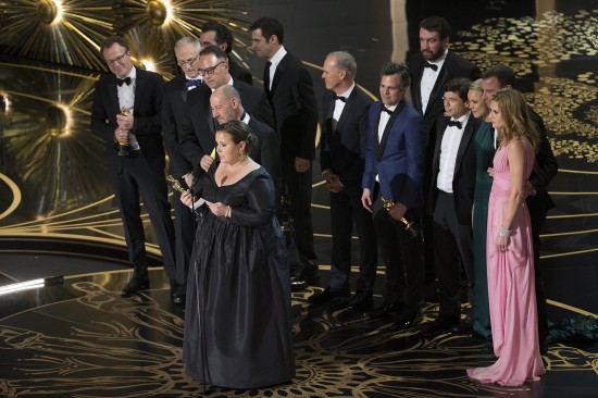 "ספוטלייט" זוכה בפרס האוסקר לסרט הטוב ביותר 2016.
