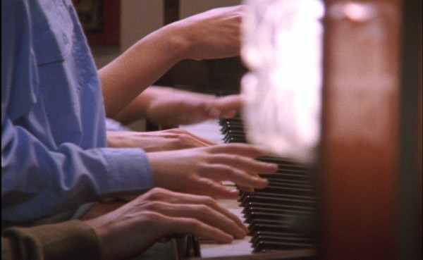 וריאציות לפסנתר בשש ידיים