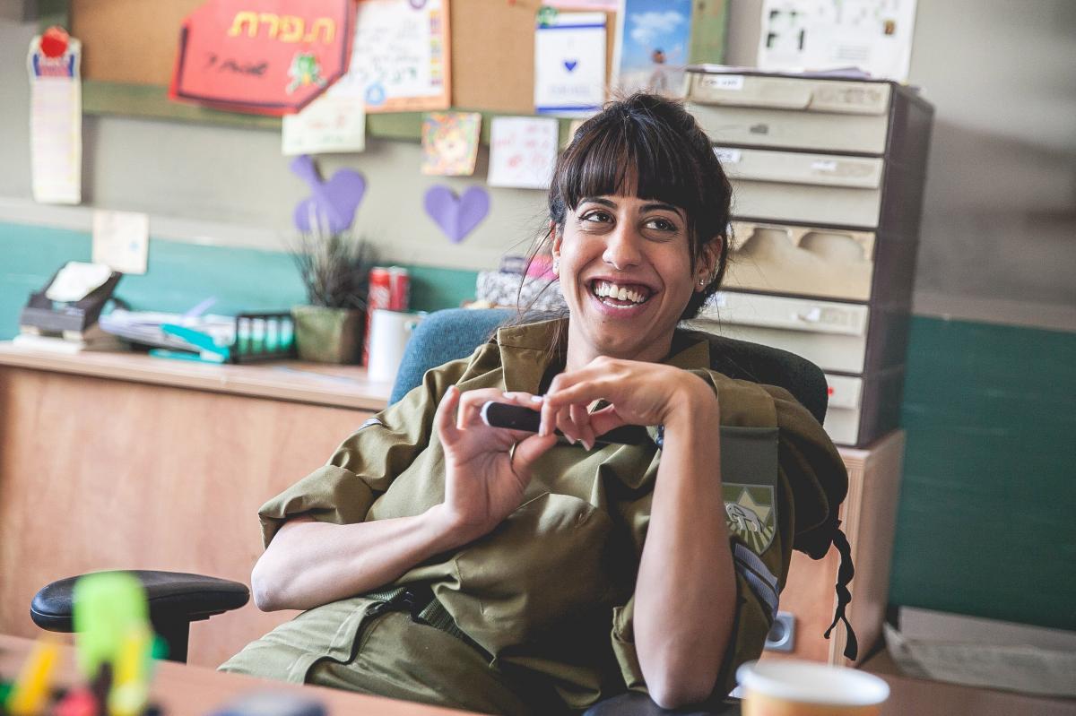 תמונה של עדי חבשוש מתוך &quot;האחיות המוצלחות שלי&quot;