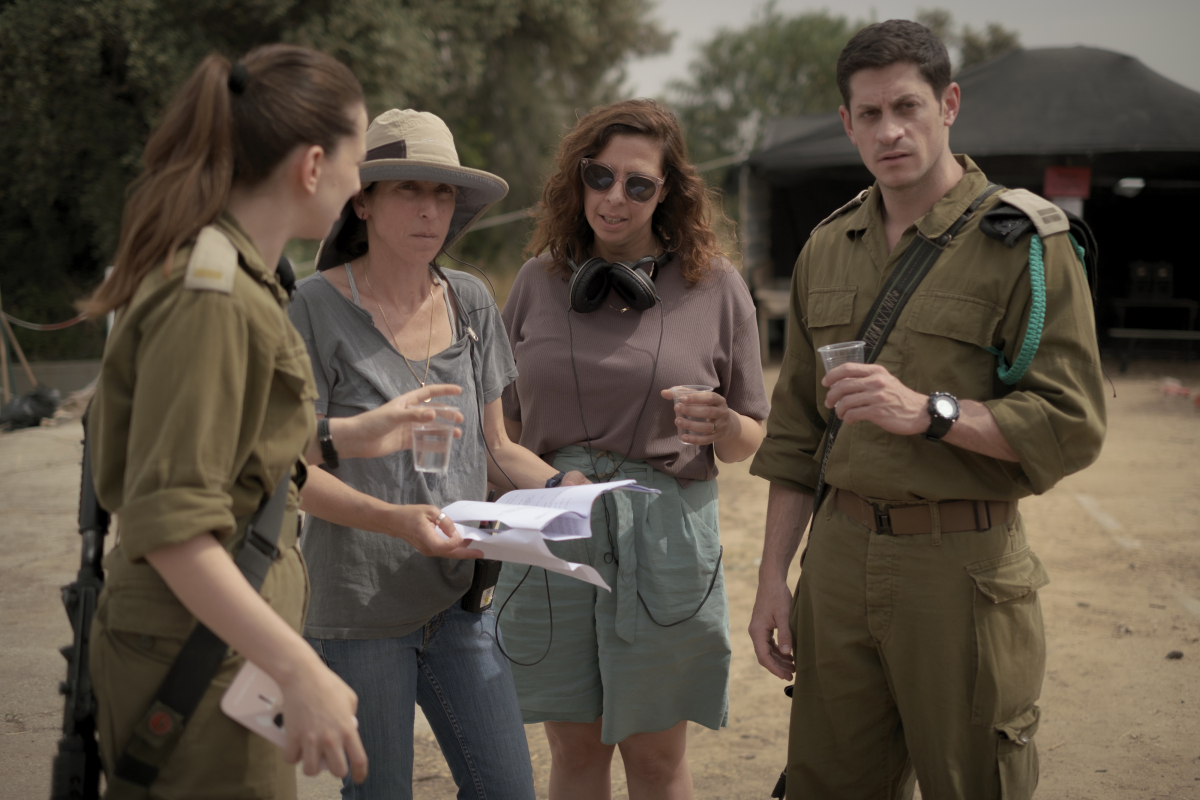 תמונה של עטרה פריש עם דור הררי מתוך &quot;המפקדת&quot;