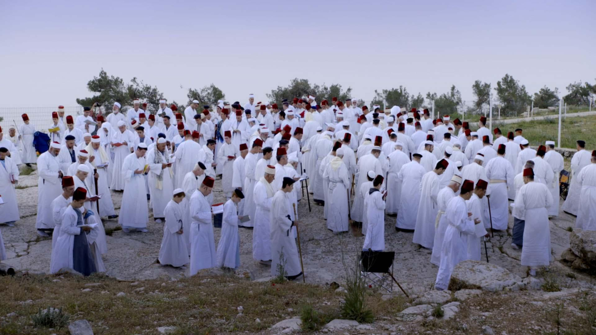 השומרונים: עדה. תורה. הר.