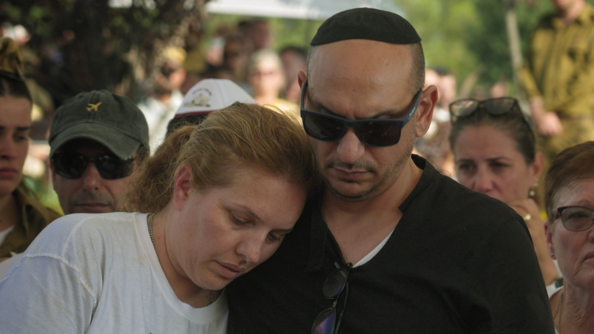 חיילות של אף אחד