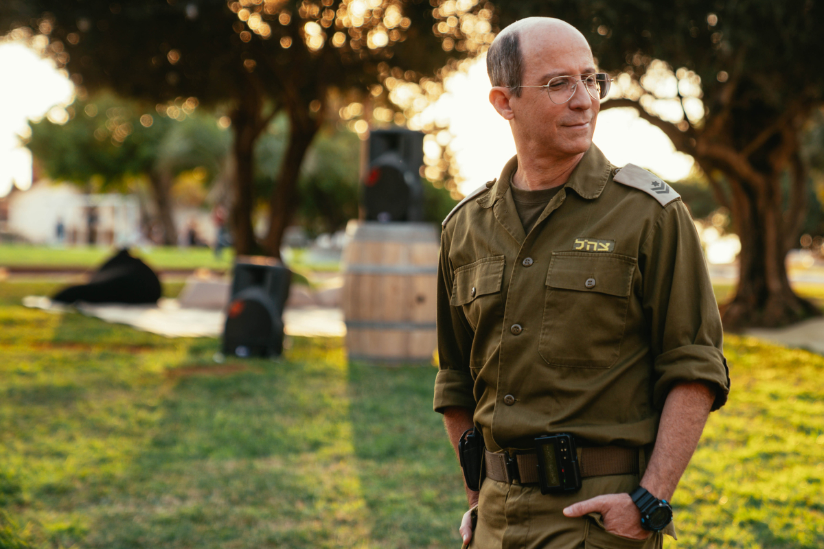 תמונה של אייל אפרתי עם ערן זרחוביץ' מתוך "מטכ"ליסטים"