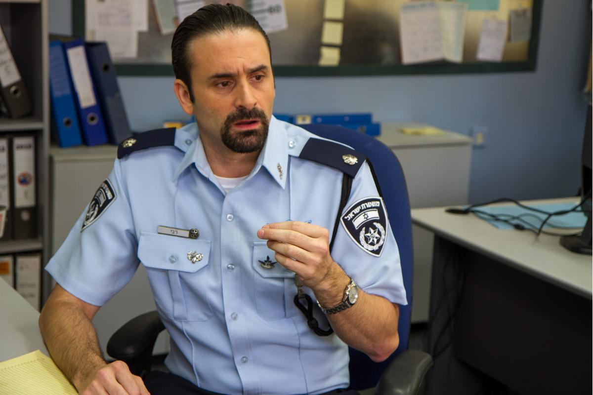 תמונה של ערן כהן עם גיא לואל מתוך &quot;השוטר הטוב&quot;
