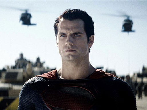 תמונה של הנרי קאוויל מתוך &quot;סופרמן: איש הפלדה&quot;
