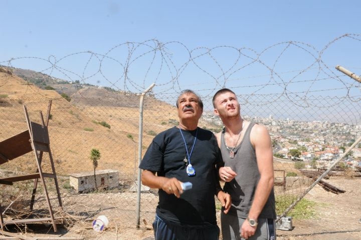 תמונה של זאב רווח עם יבגני אורלוב מתוך &quot;פנתר לבן&quot;