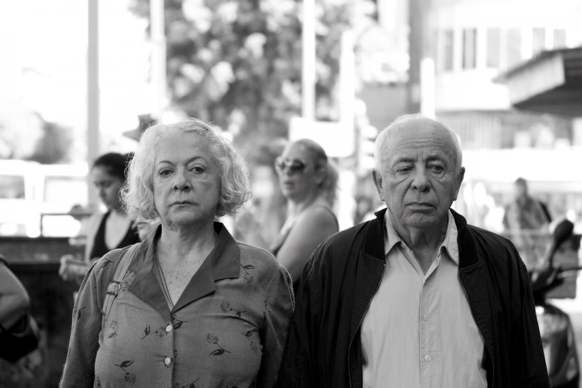 תמונה של יוסף כרמון עם רבקה גור מתוך &quot;חיותה וברל&quot;