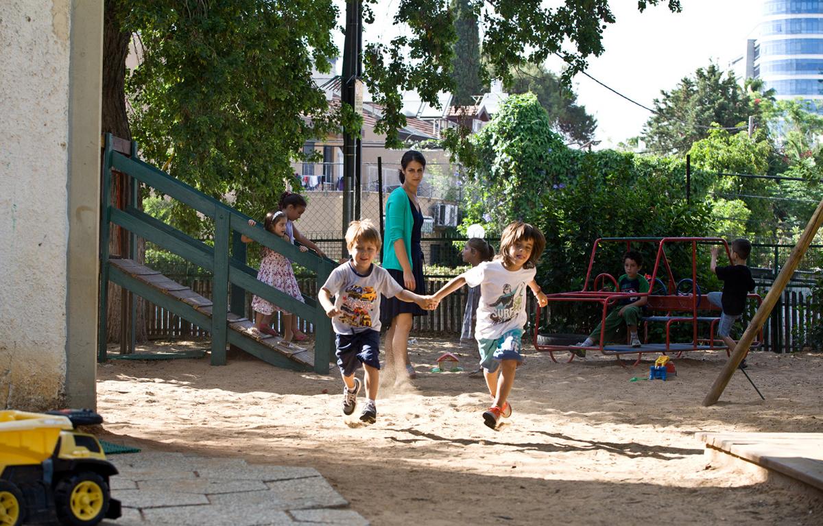 תמונה של אבי שניידמן מתוך &quot;הגננת&quot;