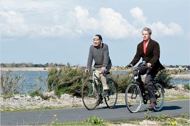 תמונה של למבר וילסון עם פבריס לוקיני מתוך &quot;מולייר על אופניים&quot;
