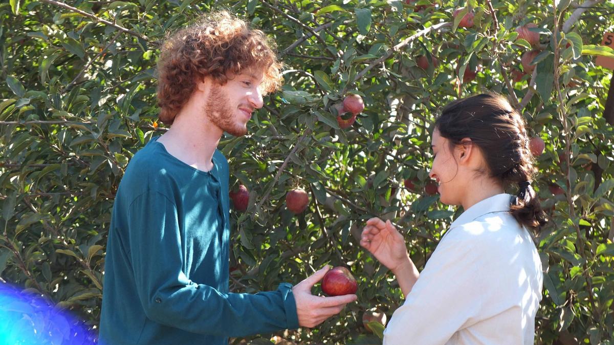 תמונה של אלישע בנאי עם מורן רוזנבלט מתוך &quot;תפוחים מן המדבר&quot;