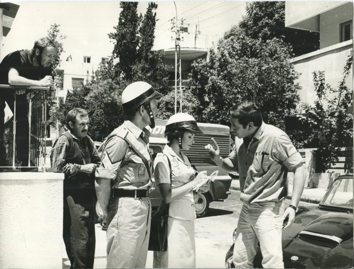 תמונה של אבנר חזקיהו עם חיים טופול, גילה אלמגור מתוך &quot;ארבינקא&quot;