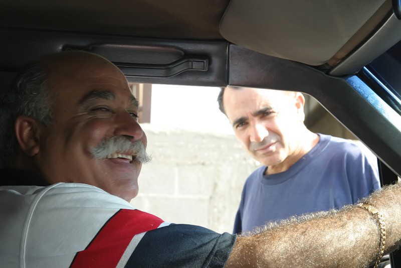 תמונה של משה איבגי עם בסאם זועמוט מתוך &quot;מטאליק בלוז&quot;