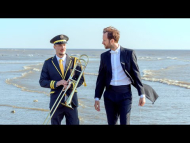 תזמורת המצעדים - טריילר מתורגם